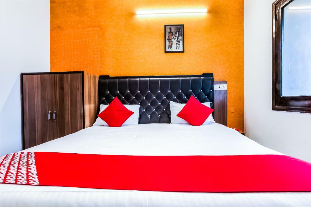 Oyo Flagship 37488 Hotel R V Regency Αμριτσάρ Εξωτερικό φωτογραφία